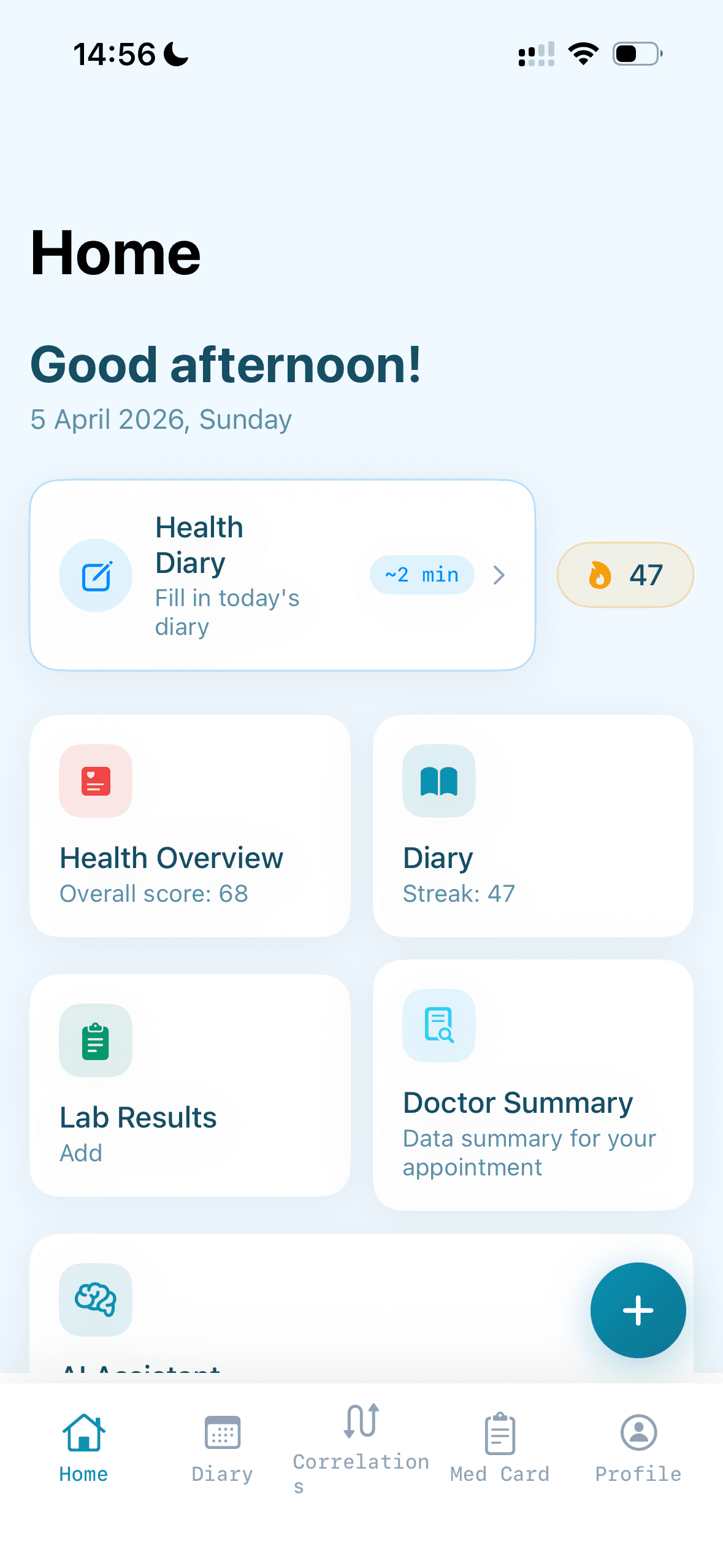 Главный экран с приветствием, быстрым доступом к дневнику, обзору здоровья, анализам и AI-ассистенту